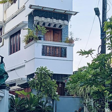 Dion Homestay Kochi Exterior photo